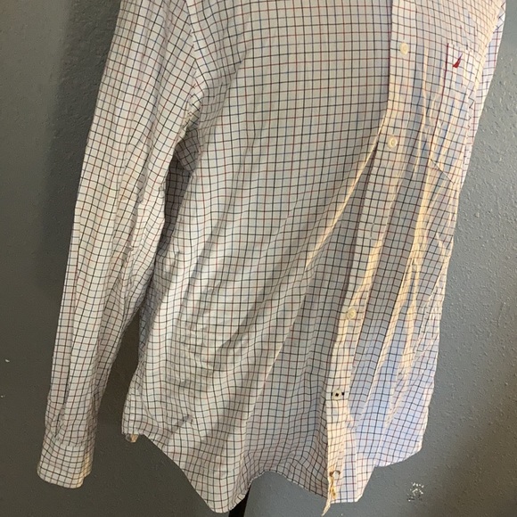 Nautica casual dress shirt red black blue checkered clean white button up - Picture 5 of 8